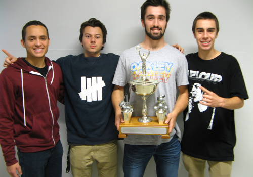 L’équipe gagnante était formée par Léonardo Javier Hurtado Pascastillo, Victor Régent, William Frost et Simon Garneau-Desroches.