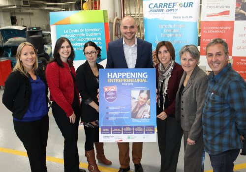 Caroline Prud’homme (UQTR), Stéphanie Blais (Cégep de Trois-Rivières), Geneviève Girard (Carrefour jeunesse-emploi Trois-Rivières/MRC des Chenaux), Nicolas Duvernois (conférencier), Catherine Lajoie (Carrefour jeunesse-emploi Trois-Rivières/MRC des Chenaux), Lise Bourdages (IDÉ Trois-Rivières) et Luk Marchand (C.F.P. Qualitech).