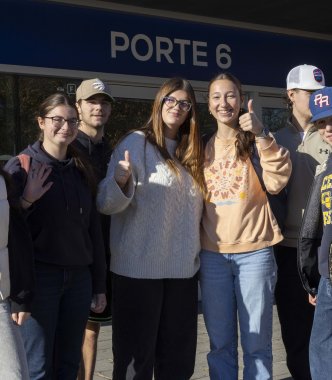 Groupe d'élèves aux portes ouvertes 2024 du Cégep de Trois-Rivières